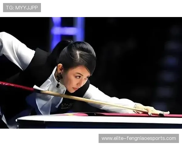 足球明星二代美女引关注颜值惊艳引热议成媒体焦点